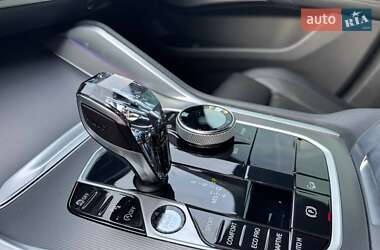 Внедорожник / Кроссовер BMW X6 2019 в 