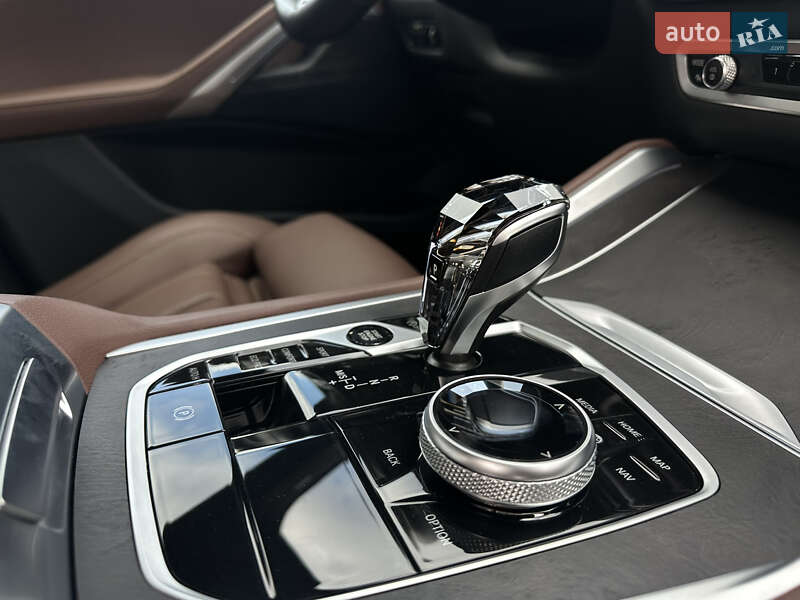 Внедорожник / Кроссовер BMW X6 2022 в Киеве