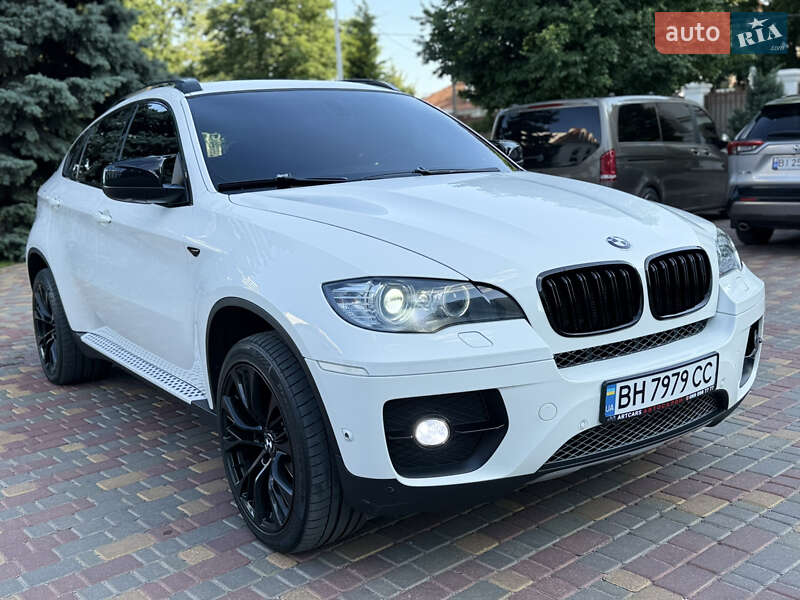 BMW X6 2011