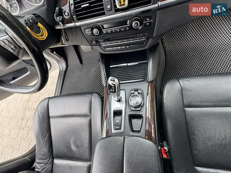 Внедорожник / Кроссовер BMW X6 2012 в Буче