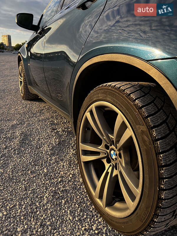 Позашляховик / Кросовер BMW X6 2012 в Чернівцях