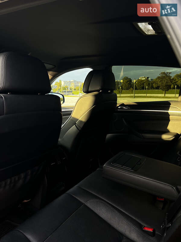 Позашляховик / Кросовер BMW X6 2012 в Чернівцях