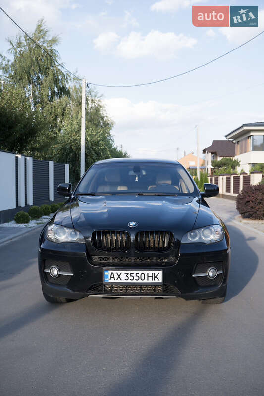 Внедорожник / Кроссовер BMW X6 2010 в Полтаве