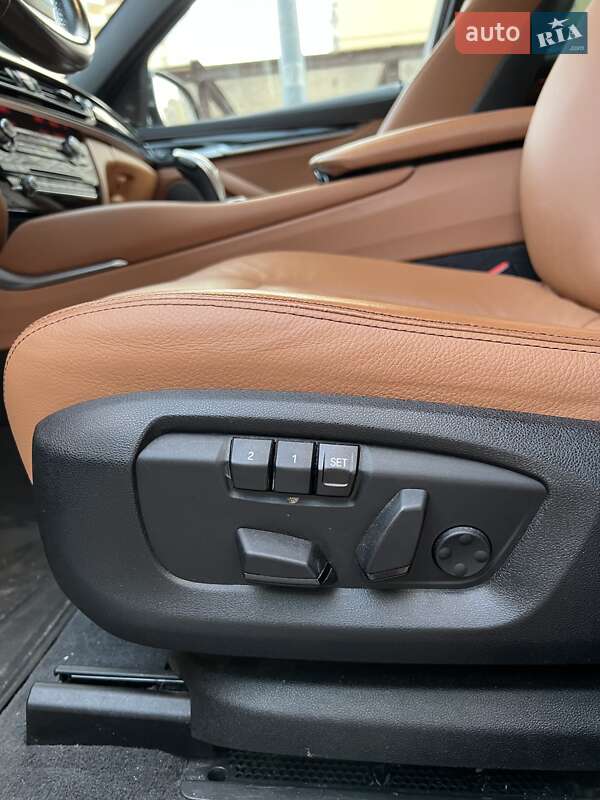 Внедорожник / Кроссовер BMW X6 2017 в Киеве фото 17 Внедорожник / Кроссовер BMW X6 2017 в Киеве