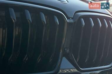 Позашляховик / Кросовер BMW X6 2022 в 