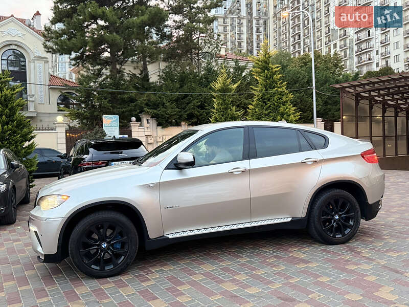 Внедорожник / Кроссовер BMW X6 2011 в Одессе
