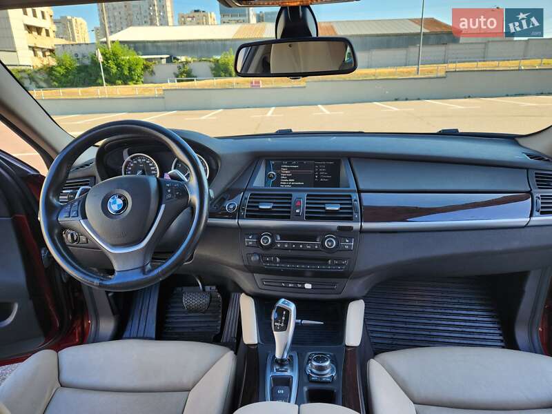 Внедорожник / Кроссовер BMW X6 2012 в Киеве
