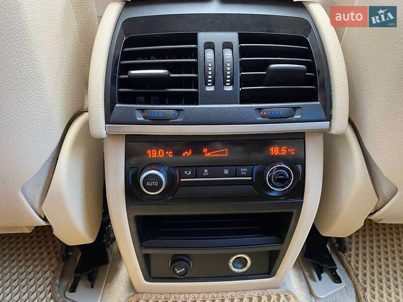 Позашляховик / Кросовер BMW X6 2015 в Хмельницькому