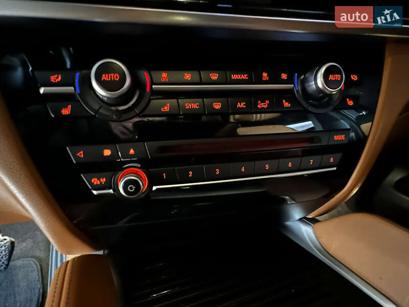 Позашляховик / Кросовер BMW X6 2015 в Харкові