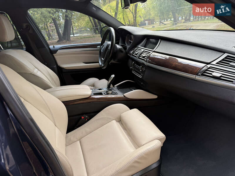 Позашляховик / Кросовер BMW X6 2011 в Києві