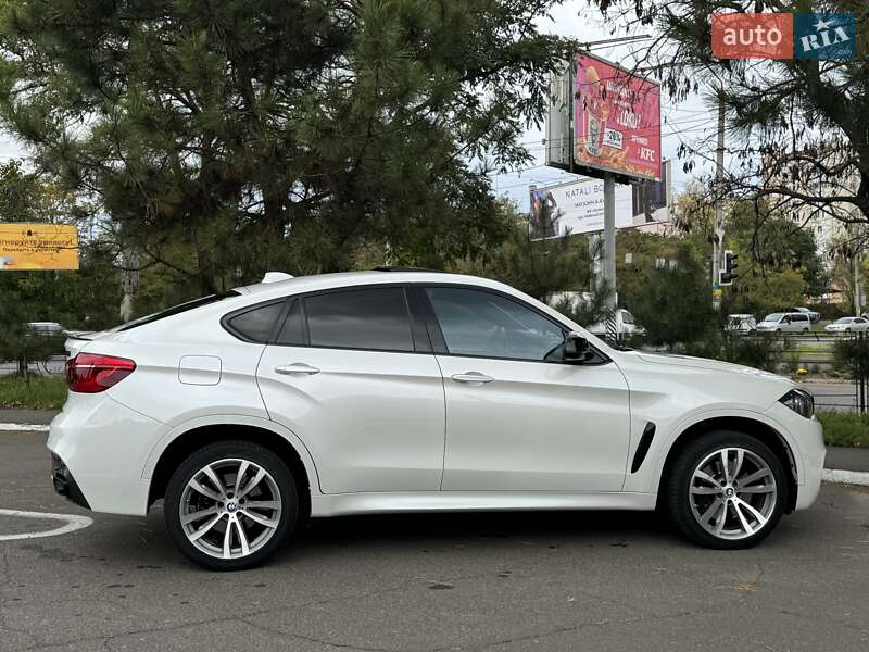 Внедорожник / Кроссовер BMW X6 2015 в Одессе