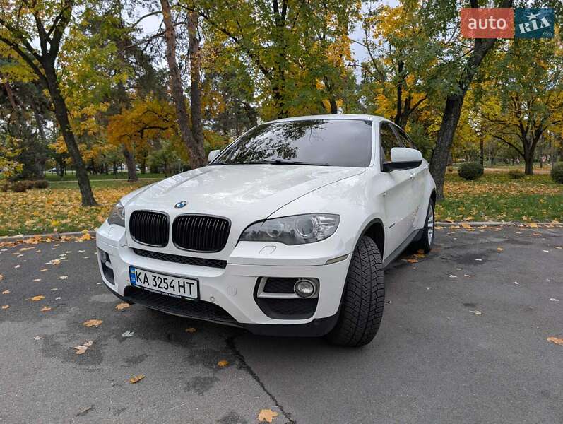 Позашляховик / Кросовер BMW X6 2012 в Києві