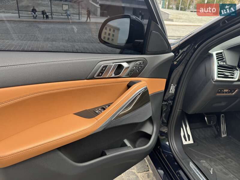 Внедорожник / Кроссовер BMW X6 2022 в Харькове