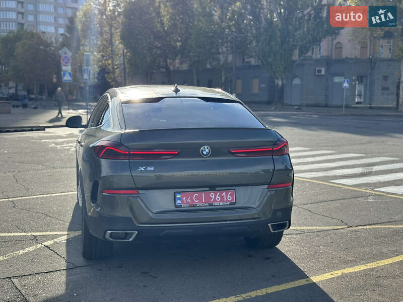 Внедорожник / Кроссовер BMW X6 2021 в Ужгороде