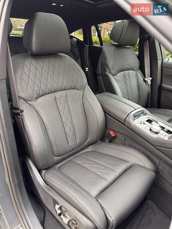 Внедорожник / Кроссовер BMW X6 2025 в Киеве фото 40 Внедорожник / Кроссовер BMW X6 2025 в Киеве