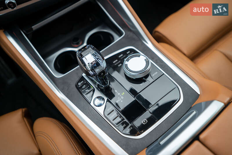 Внедорожник / Кроссовер BMW X6 2022 в Киеве