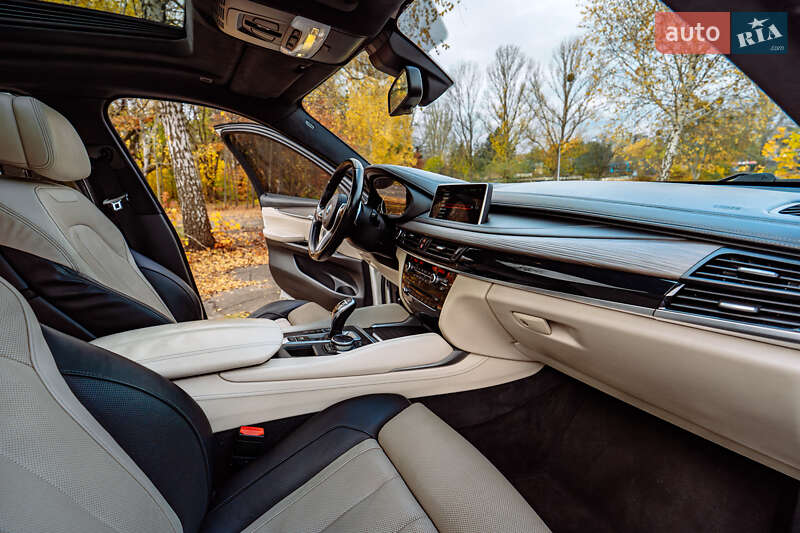 Внедорожник / Кроссовер BMW X6 2015 в Киеве