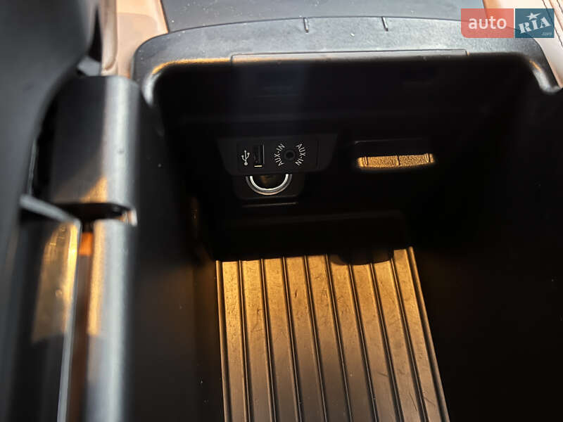 Внедорожник / Кроссовер BMW X6 2016 в Киеве