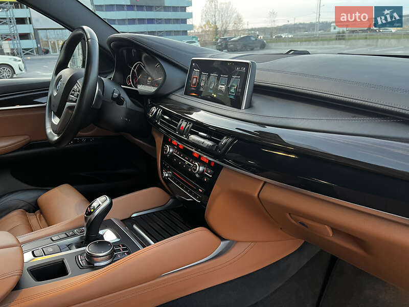 Внедорожник / Кроссовер BMW X6 2016 в Киеве