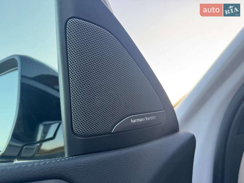 Позашляховик / Кросовер BMW X6 2020 в Чернівцях