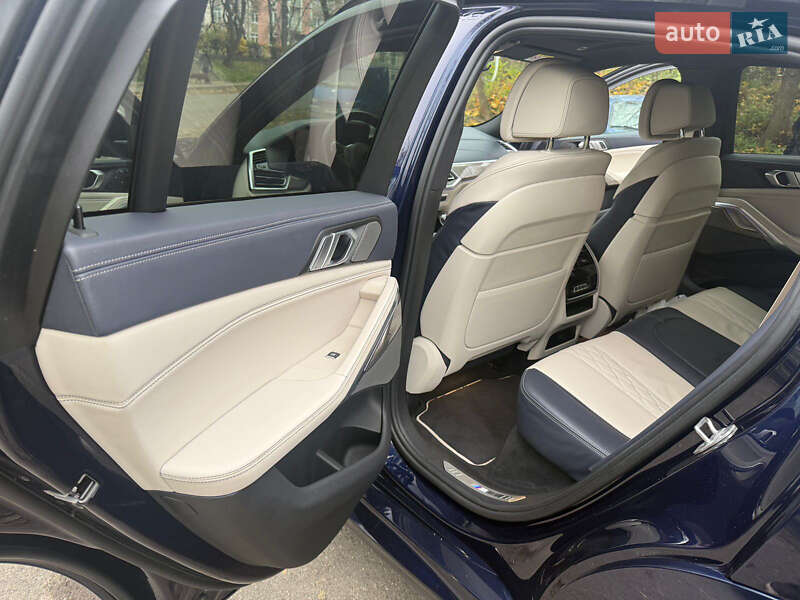 Внедорожник / Кроссовер BMW X6 2020 в Киеве