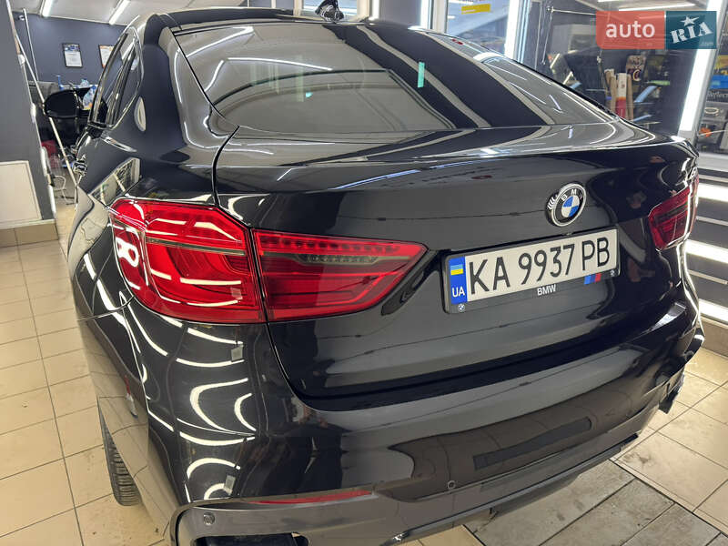Внедорожник / Кроссовер BMW X6 2016 в Киеве