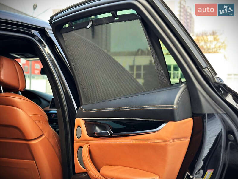 Внедорожник / Кроссовер BMW X6 2016 в Киеве