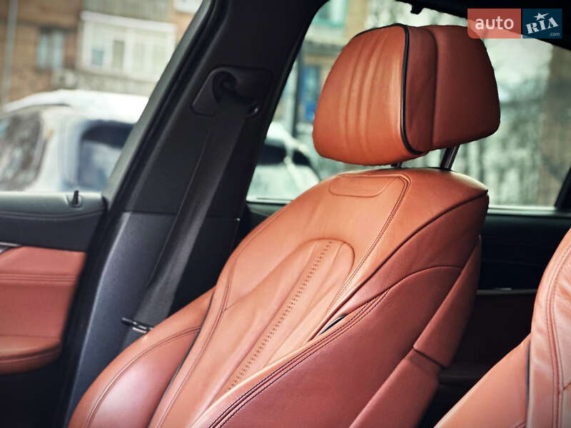 Внедорожник / Кроссовер BMW X6 2016 в Киеве