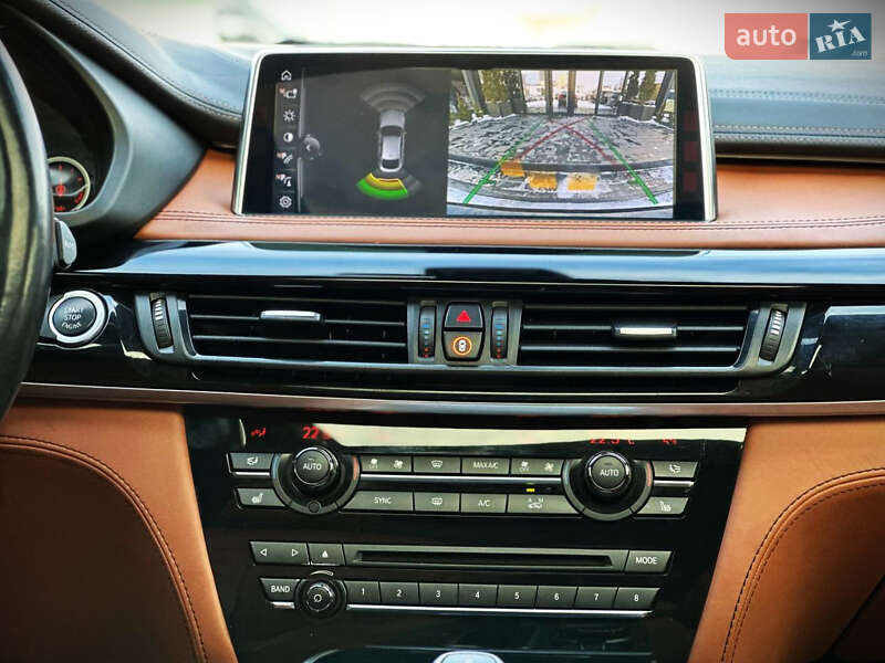 Внедорожник / Кроссовер BMW X6 2016 в Киеве