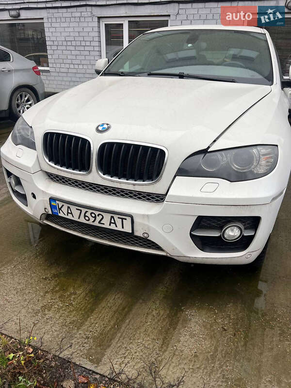 Внедорожник / Кроссовер BMW X6 2010 в Киеве