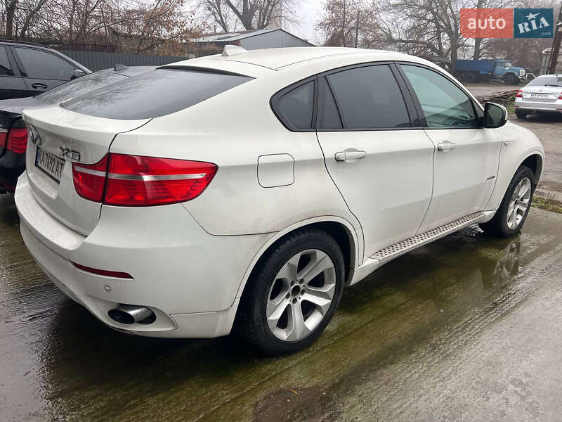 Внедорожник / Кроссовер BMW X6 2010 в Киеве