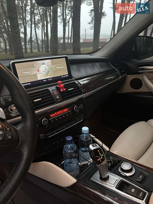 Внедорожник / Кроссовер BMW X6 2009 в Змиеве