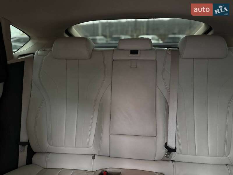 Внедорожник / Кроссовер BMW X6 2015 в Киеве