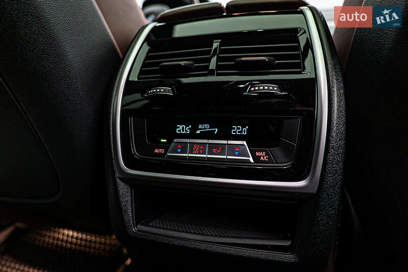 Внедорожник / Кроссовер BMW X6 2020 в Киеве