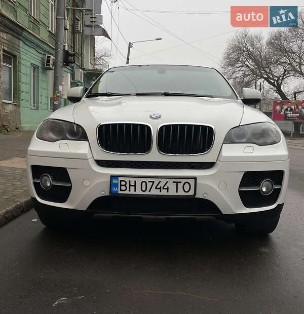 Внедорожник / Кроссовер BMW X6 2008 в Одессе