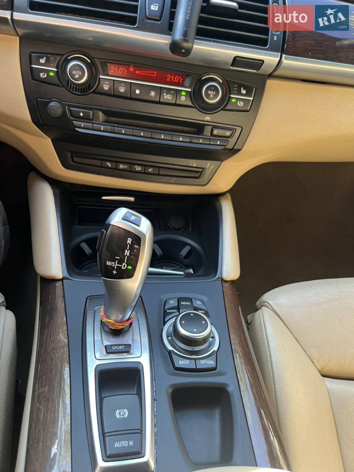 2010 BMW X6 - мініатюра 21