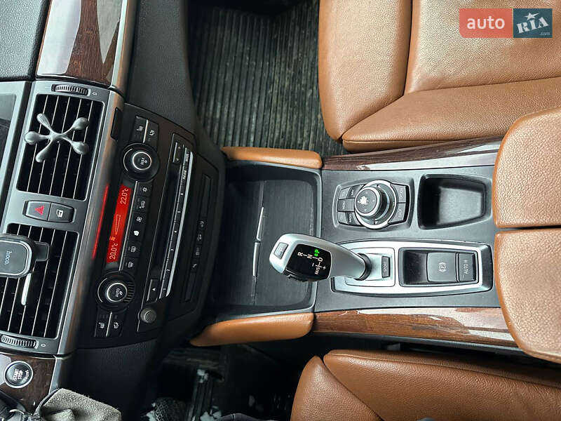 Позашляховик / Кросовер BMW X6 2010 в Львові