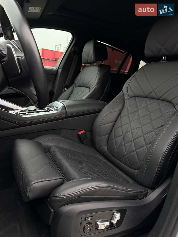 Позашляховик / Кросовер BMW X6 2023 в Києві фото 11 Позашляховик / Кросовер BMW X6 2023 в Києві