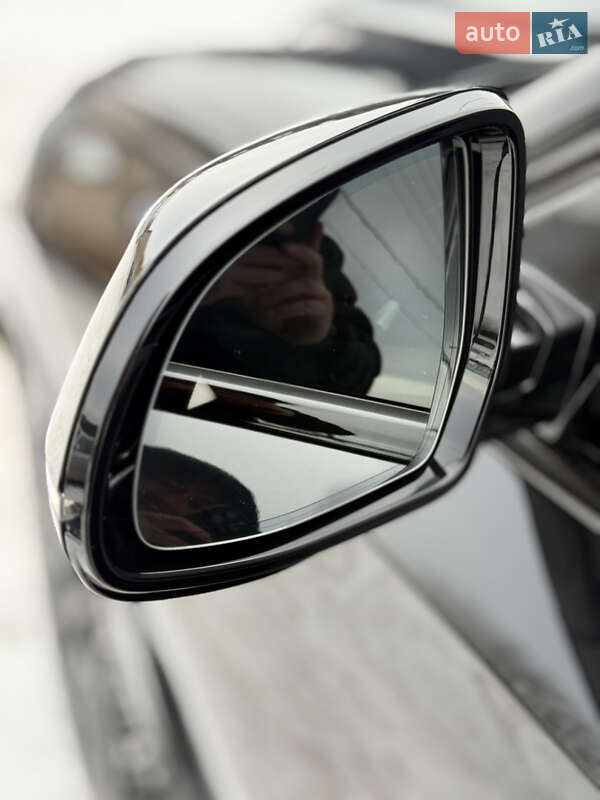 Внедорожник / Кроссовер BMW X6 2023 в Киеве