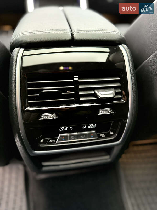 Внедорожник / Кроссовер BMW X6 2023 в Киеве