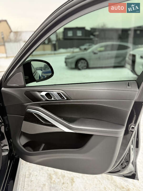 Внедорожник / Кроссовер BMW X6 2023 в Киеве