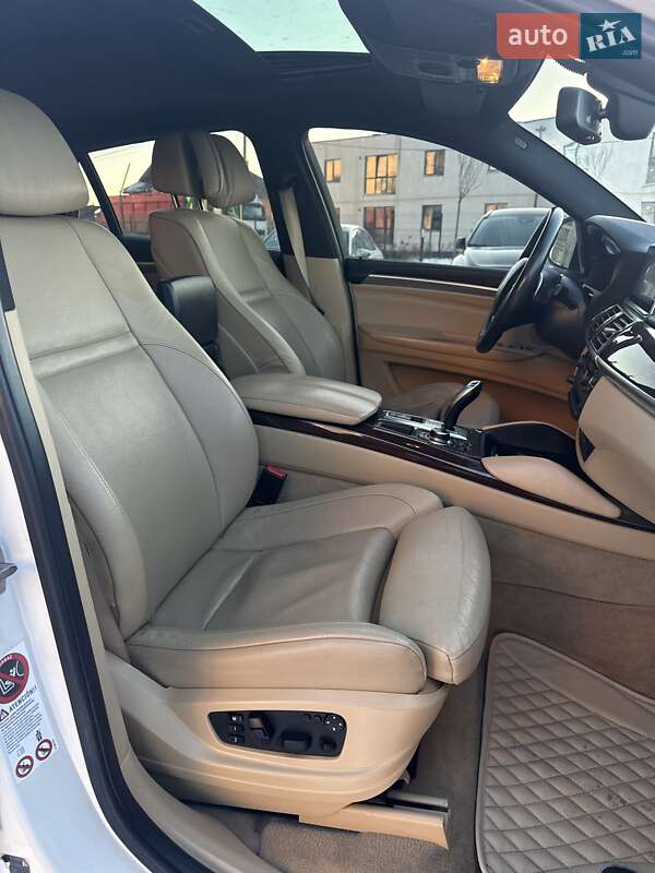 Внедорожник / Кроссовер BMW X6 2010 в Луцке