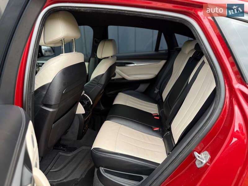 Внедорожник / Кроссовер BMW X6 2016 в Ровно
