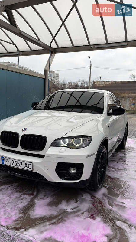 BMW X6 2012