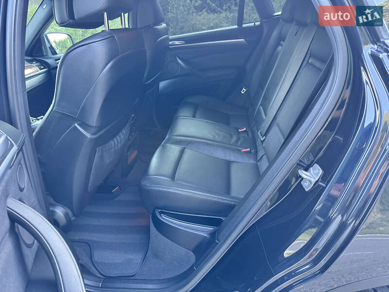 Внедорожник / Кроссовер BMW X6 2013 в Старом Самборе