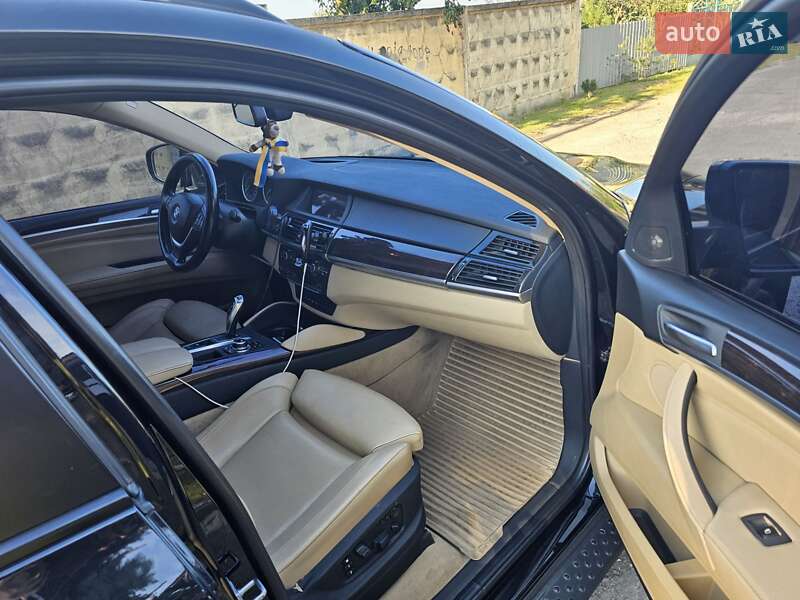 Внедорожник / Кроссовер BMW X6 2012 в Львове