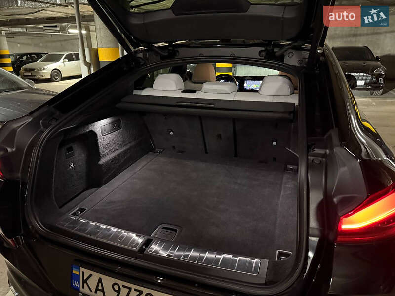 Внедорожник / Кроссовер BMW X6 2024 в Киеве