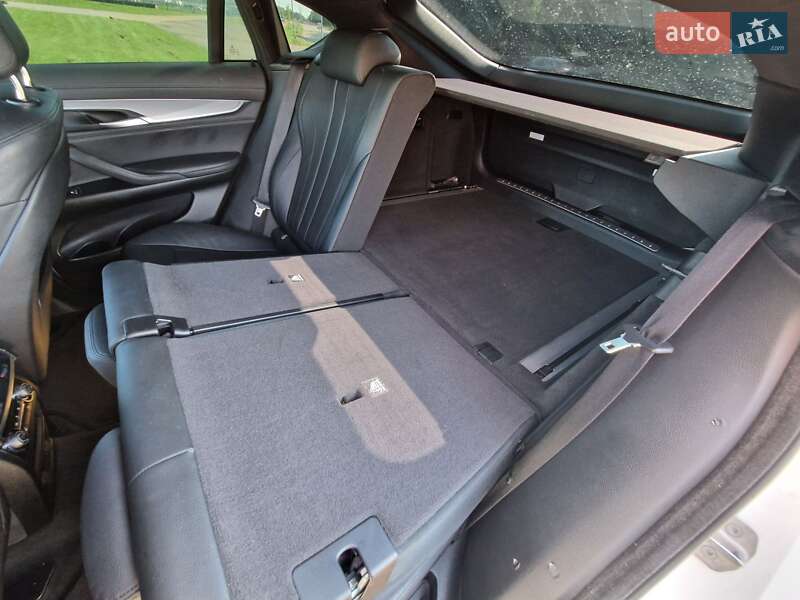 Внедорожник / Кроссовер BMW X6 2015 в Львове