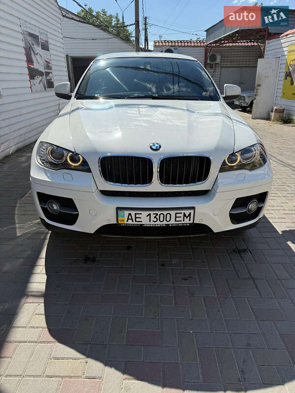 BMW X6 2011 BMW X6 2011