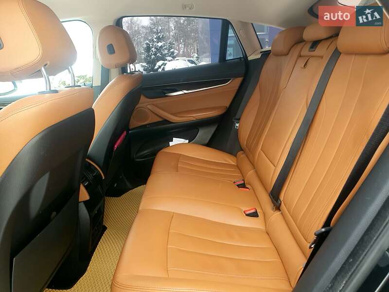 Внедорожник / Кроссовер BMW X6 2016 в Киеве